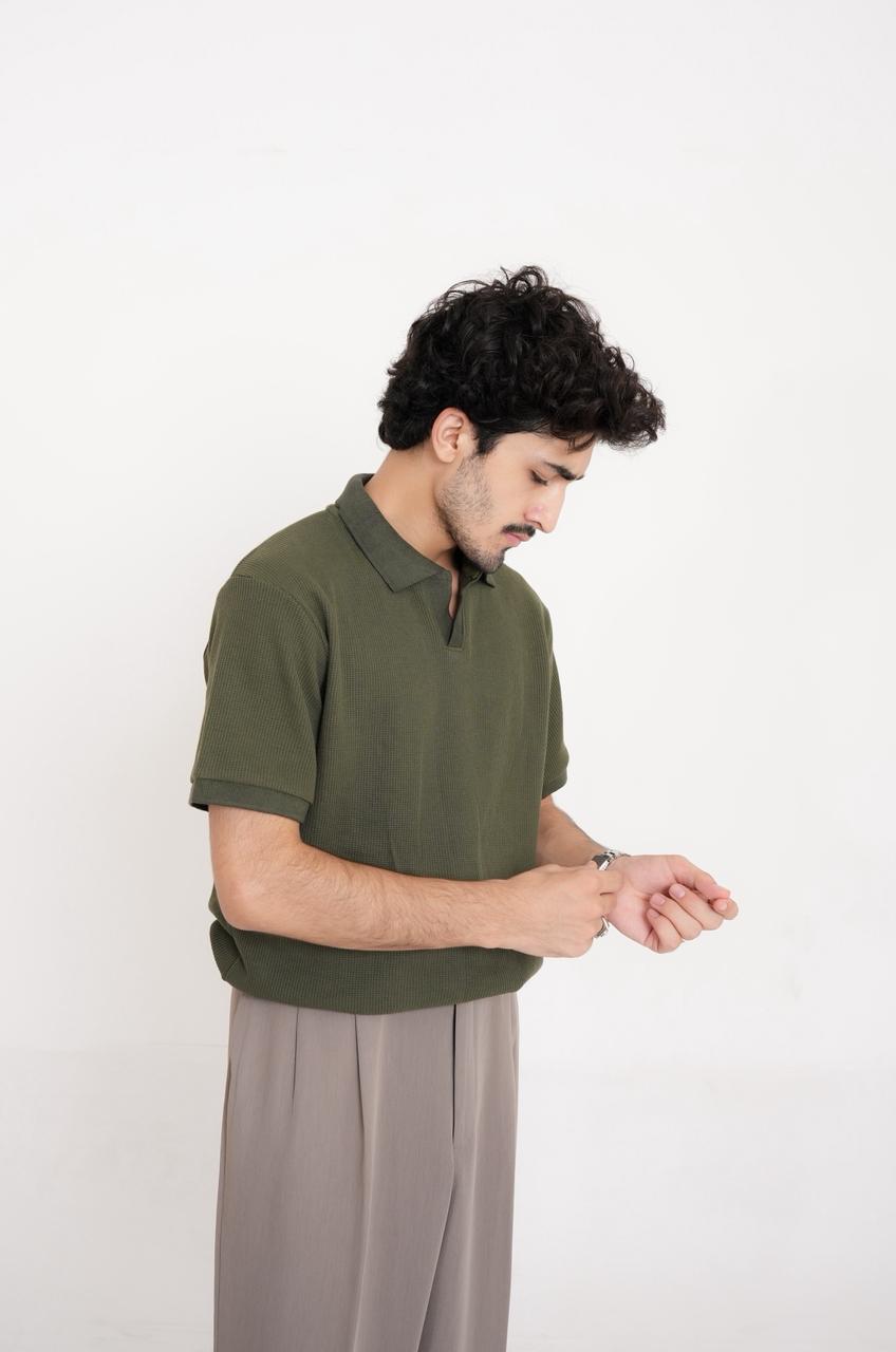TEXTURED POLO | OLIVE